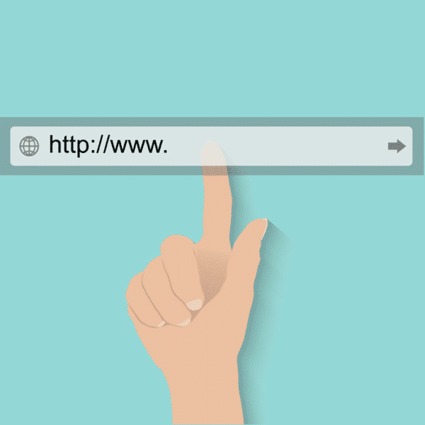 Hand zeigt auf eine Browser-Adressleiste. Dort steht: "http://www..."